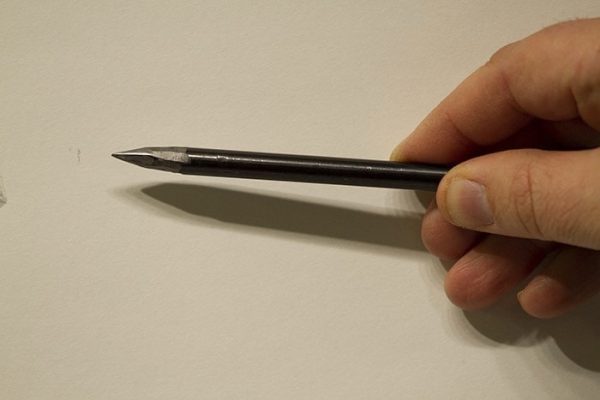 how-hold-pencil-to-draw